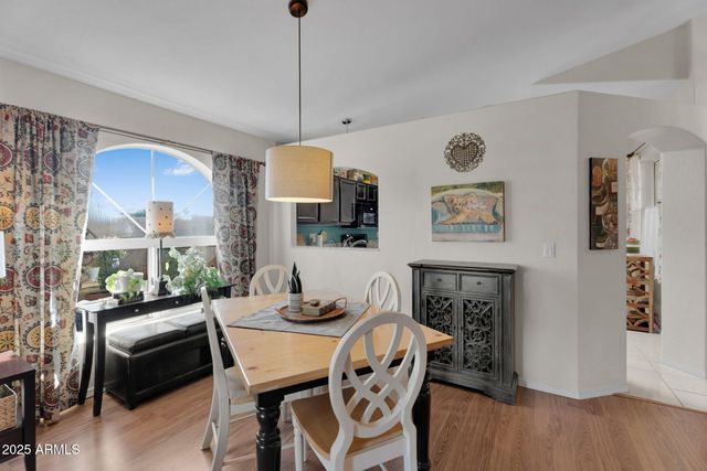 4632 E SHOMI Street, Phoenix, AZ 85044