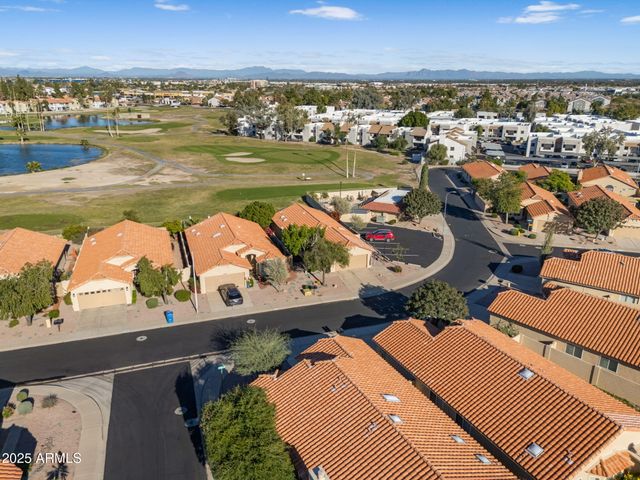 4632 E SHOMI Street, Phoenix, AZ 85044