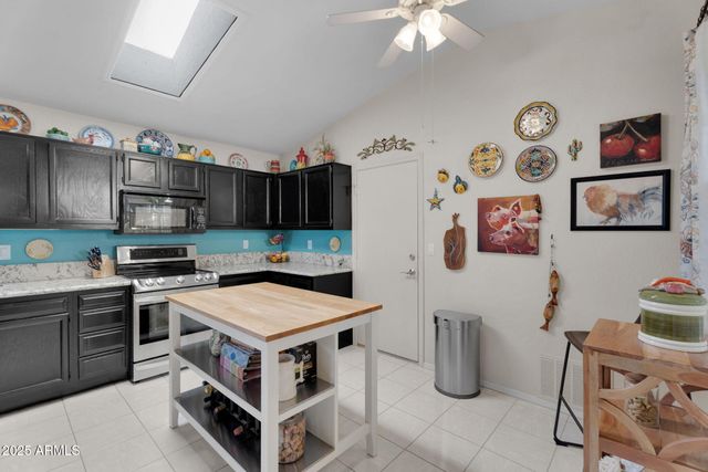 4632 E SHOMI Street, Phoenix, AZ 85044