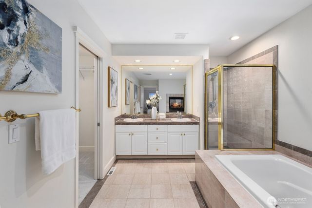 221 4th Street S, Kirkland, WA 98033