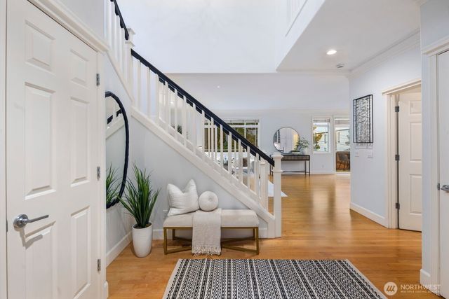 221 4th Street S, Kirkland, WA 98033