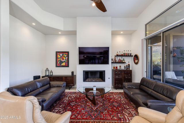 3130 E Squaw Peak Circle, Phoenix, AZ 85016