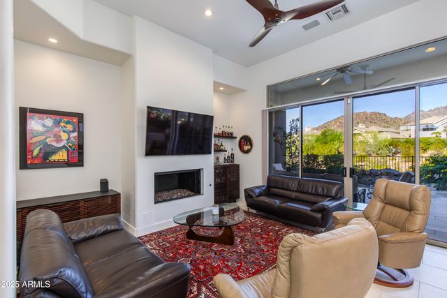 3130 E Squaw Peak Circle, Phoenix, AZ 85016