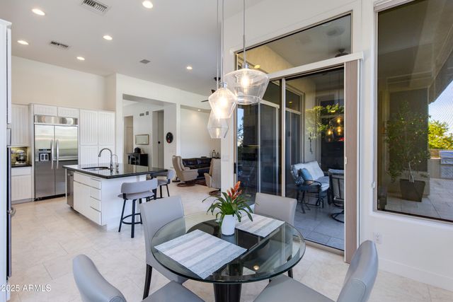 3130 E Squaw Peak Circle, Phoenix, AZ 85016