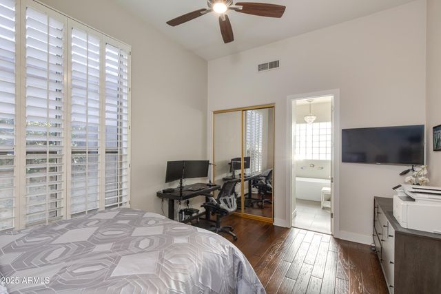 3130 E Squaw Peak Circle, Phoenix, AZ 85016