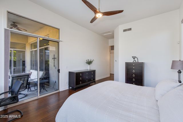 3130 E Squaw Peak Circle, Phoenix, AZ 85016