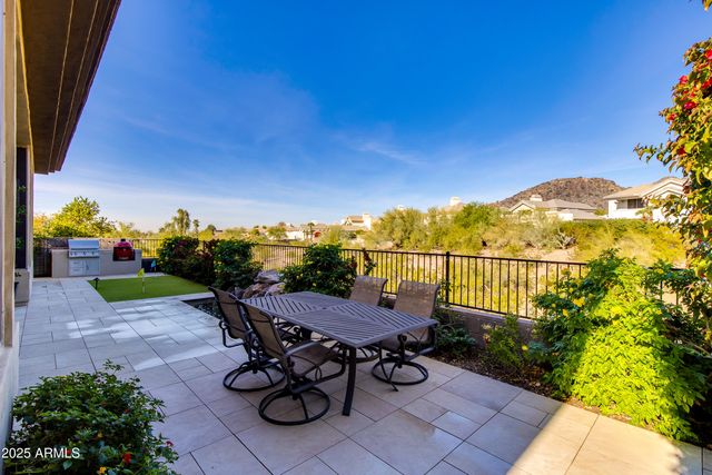 3130 E Squaw Peak Circle, Phoenix, AZ 85016