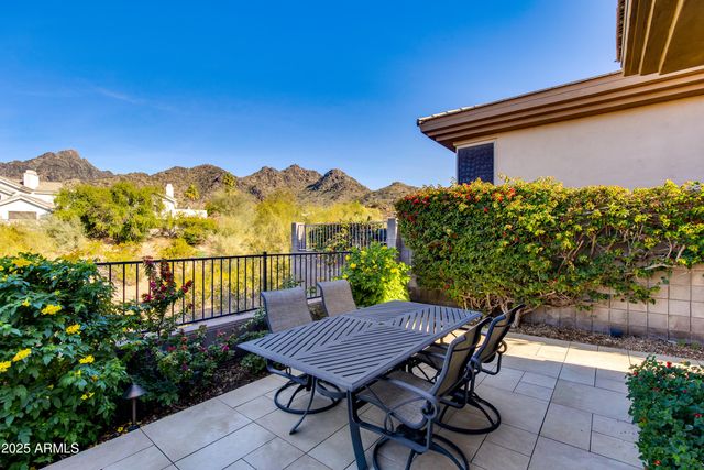 3130 E Squaw Peak Circle, Phoenix, AZ 85016