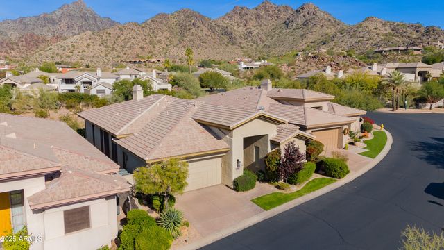 3130 E Squaw Peak Circle, Phoenix, AZ 85016