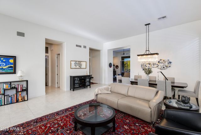 3130 E Squaw Peak Circle, Phoenix, AZ 85016