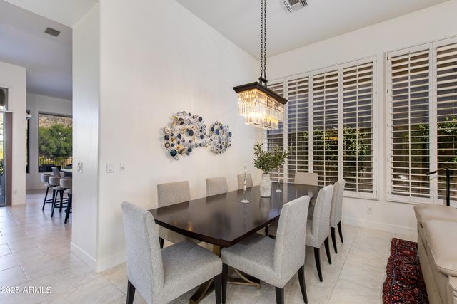 3130 E Squaw Peak Circle, Phoenix, AZ 85016