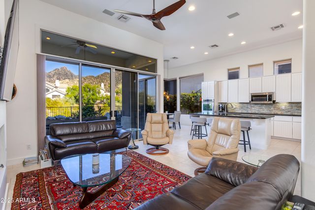 3130 E Squaw Peak Circle, Phoenix, AZ 85016