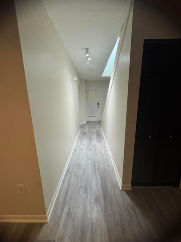 20818 San Simeon Way 106, Miami, FL 33179