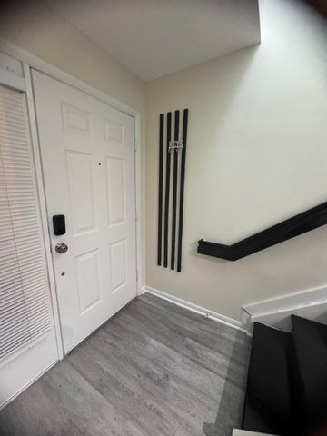 20818 San Simeon Way 106, Miami, FL 33179