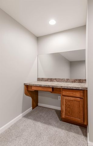 5813 Twickingham Drive, Evansville, IN 47711