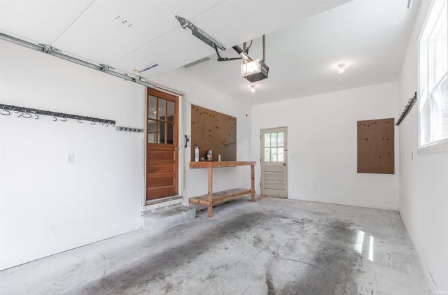 5813 Twickingham Drive, Evansville, IN 47711