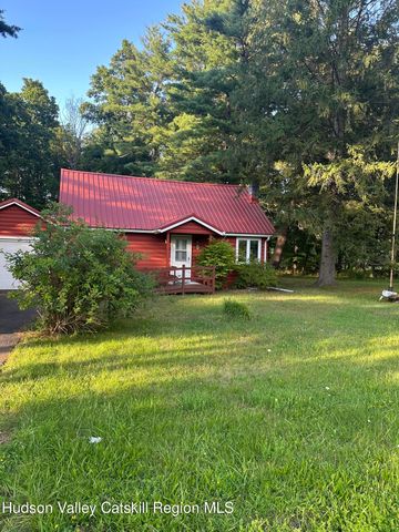 52 Sunset Road, Greenville, NY 12083