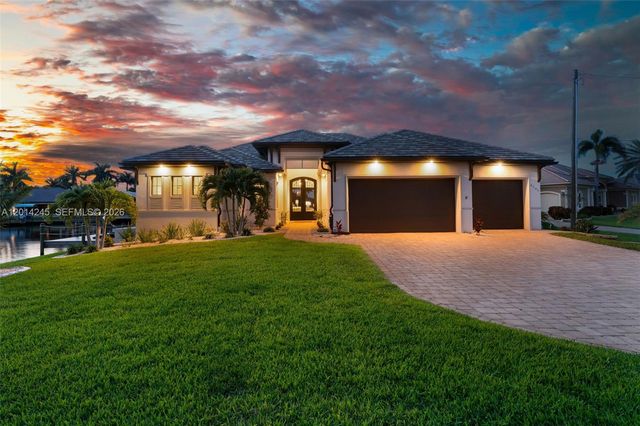 5201 Skylark Ct, Cape Coral, FL 33904