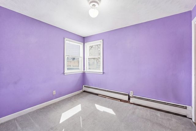 3 Amherst St, Grafton, MA 01536