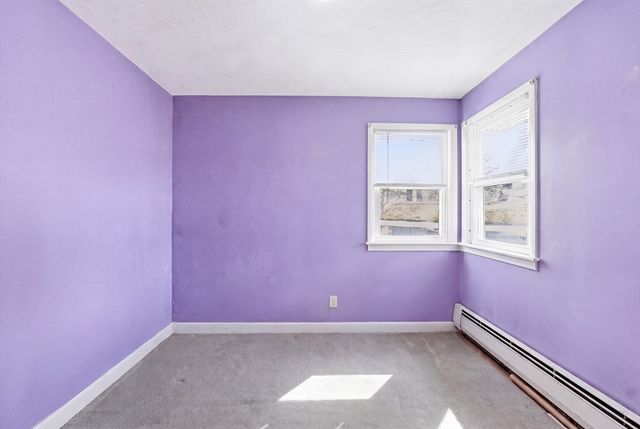 3 Amherst St, Grafton, MA 01536