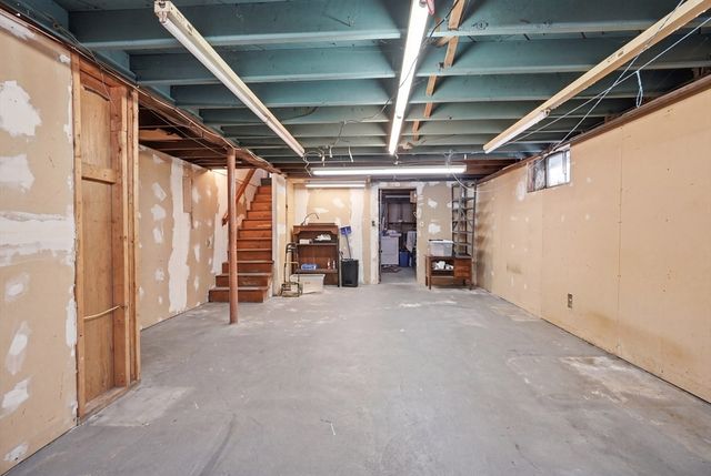 3 Amherst St, Grafton, MA 01536