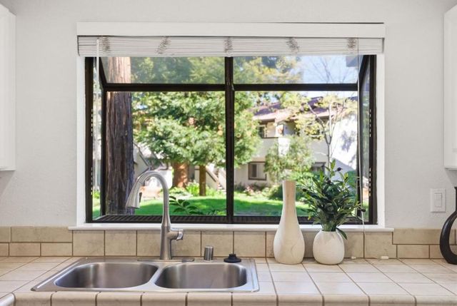 1400 Bowe Avenue 1702, Santa Clara, CA 95051