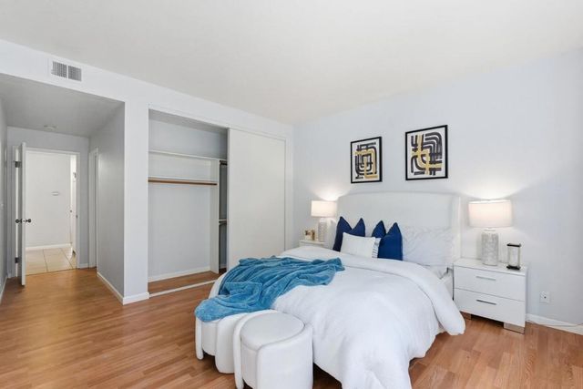 1400 Bowe Avenue 1702, Santa Clara, CA 95051