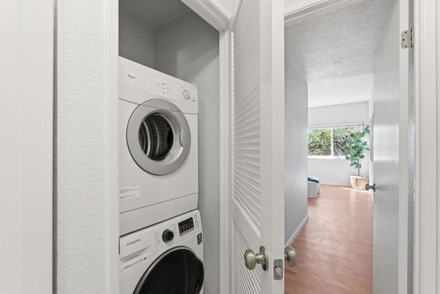 1400 Bowe Avenue 1702, Santa Clara, CA 95051