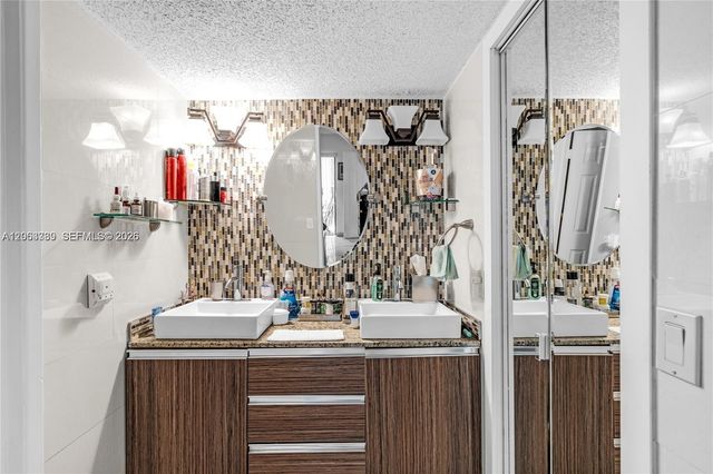 9140 SW 123rd Court 203Q, Miami, FL 33186