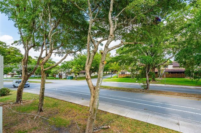 9140 SW 123rd Court 203Q, Miami, FL 33186