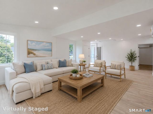 280 Shore Road, Old Lyme, CT 06371