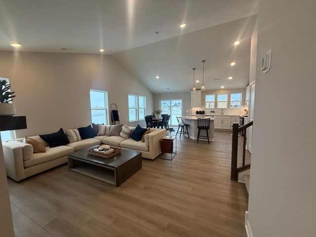 15049 Ashtown Lane, Rosemount, MN 55068