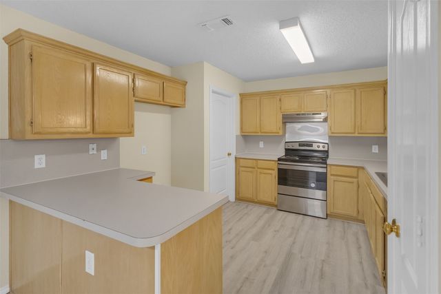 6713 Haltom Road, Fort Worth, TX 76137