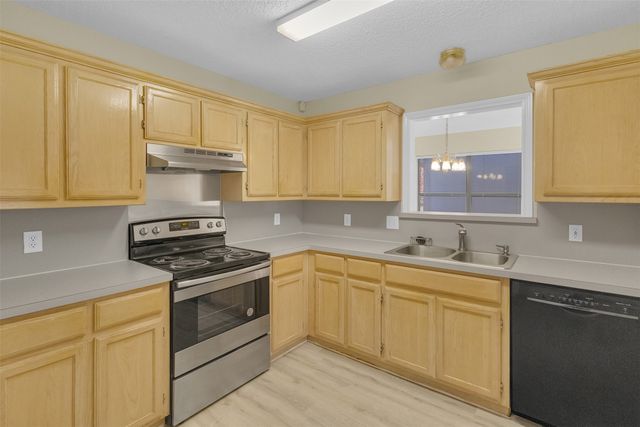 6713 Haltom Road, Fort Worth, TX 76137