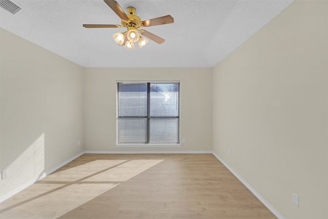 6713 Haltom Road, Fort Worth, TX 76137