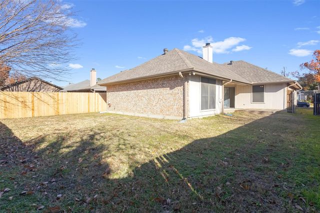 6713 Haltom Road, Fort Worth, TX 76137