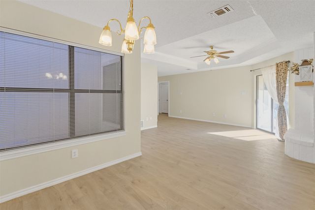 6713 Haltom Road, Fort Worth, TX 76137