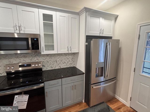 6723 N CARLISLE ST, Philadelphia, PA 19126