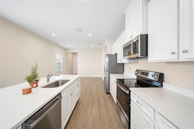 14008 CRIMSON AVENUE, Bradenton, FL 34211