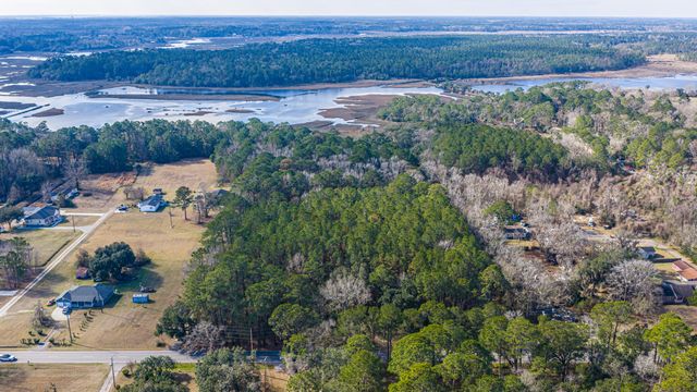 4107 Davison Road, Ravenel, SC 29470