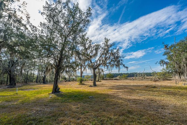 4107 Davison Road, Ravenel, SC 29470