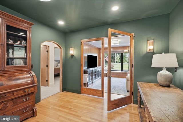 1536 NEW HOLLAND PIKE, Lancaster, PA 17601