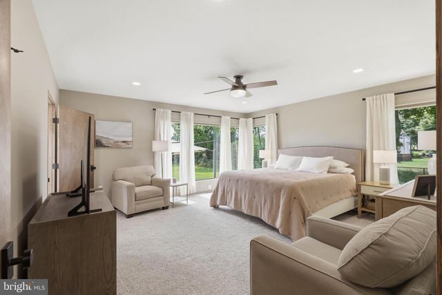 1536 NEW HOLLAND PIKE, Lancaster, PA 17601