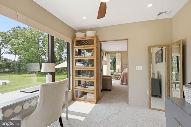 1536 NEW HOLLAND PIKE, Lancaster, PA 17601