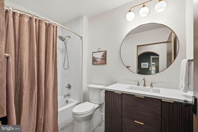 1536 NEW HOLLAND PIKE, Lancaster, PA 17601