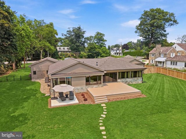 1536 NEW HOLLAND PIKE, Lancaster, PA 17601