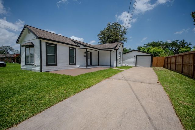 1225 Dutch Street, Deer Park, TX 77536