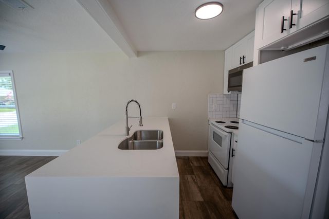 1225 Dutch Street, Deer Park, TX 77536
