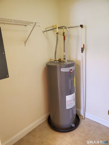 365 Westport Avenue 2K, Norwalk, CT 06851