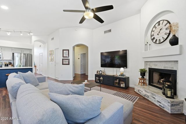 1416 E SIERRA MADRE Avenue, Gilbert, AZ 85296